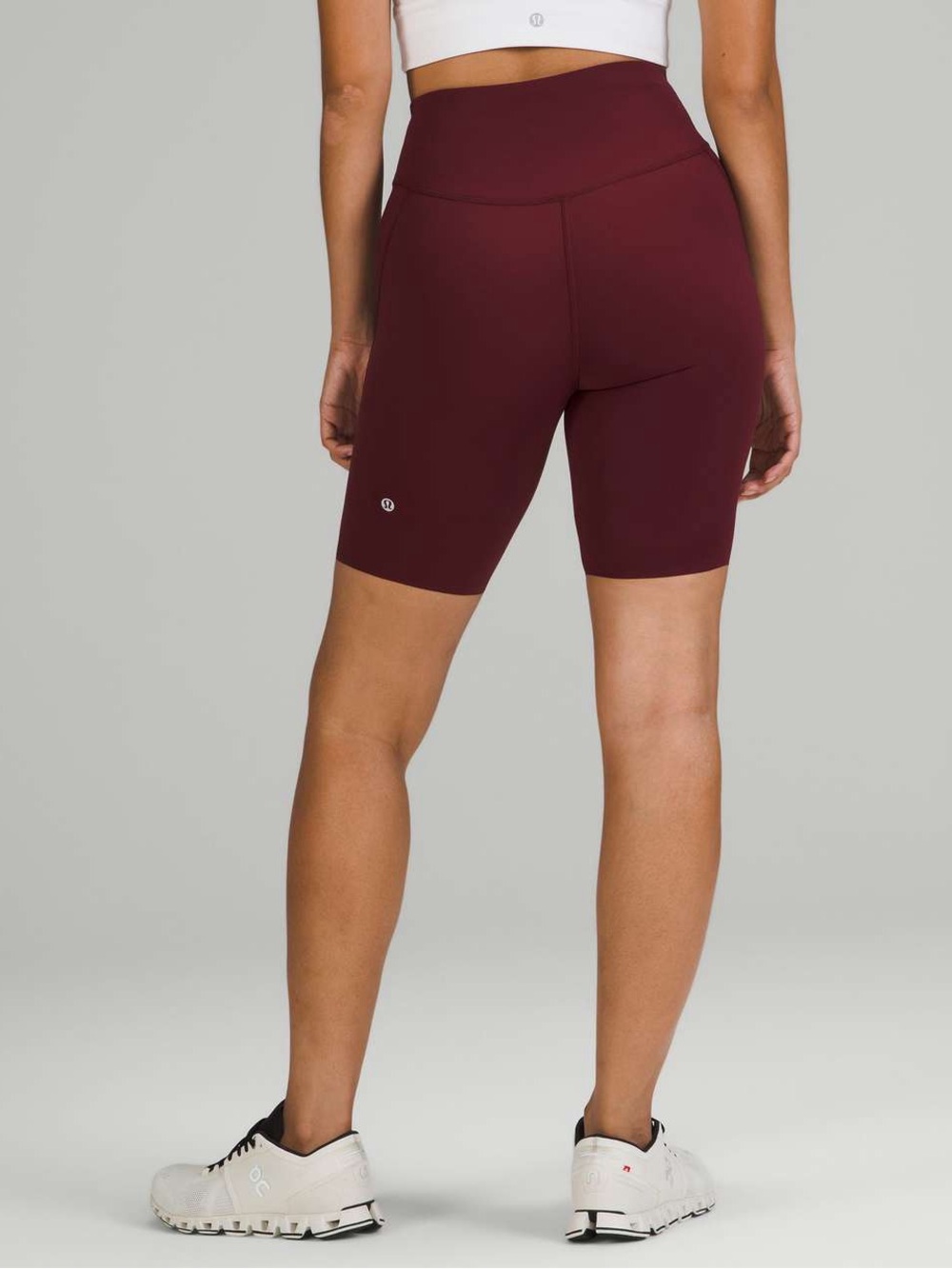 Lululemon Base Pace High-Rise Short 8"
Red Merlot Size 4